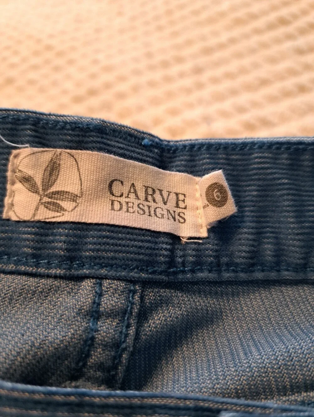 Carve Designs Blue Corduroy Shorts Size 6 - Picture 3 of 8